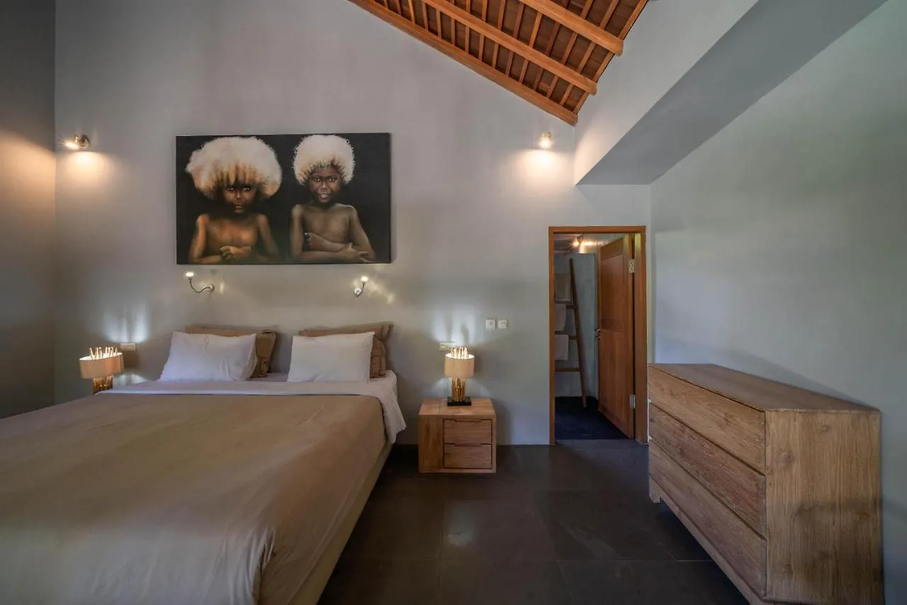 Villa Teman - Luxury 4Br Villa In Central Seminyak - Huge Pool