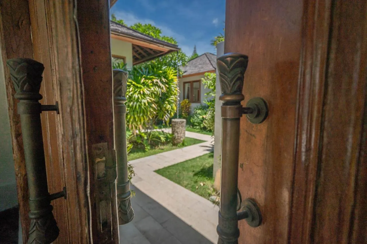 Villa Teman - Luxury 4Br Villa In Central Seminyak - Huge Pool