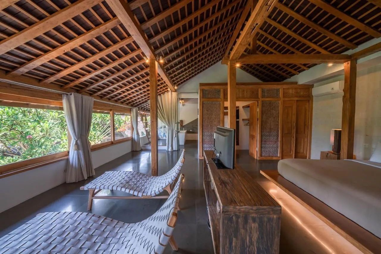 Villa Teman - Luxury 4Br Villa In Central Seminyak - Huge Pool