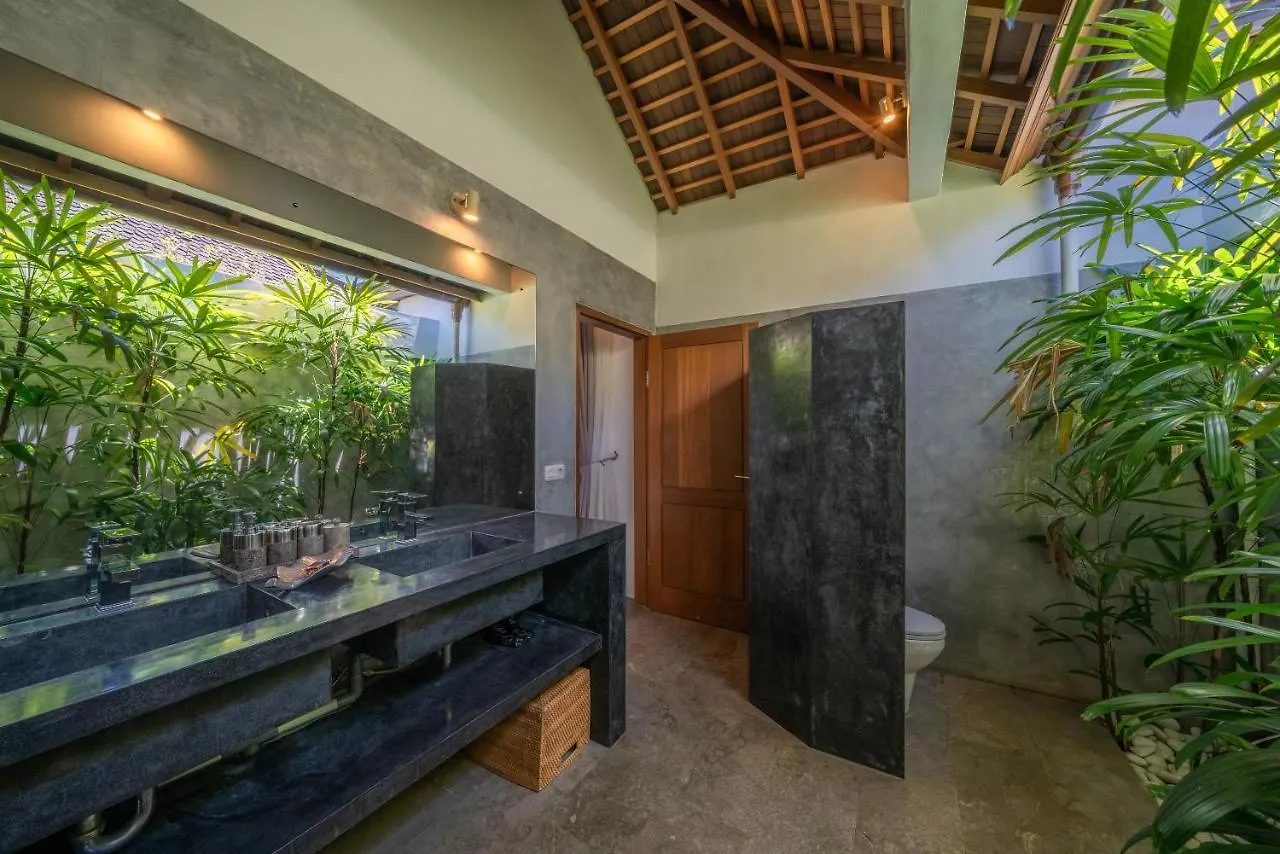 Villa Teman - Luxury 4Br Villa In Central Seminyak - Huge Pool 0*,