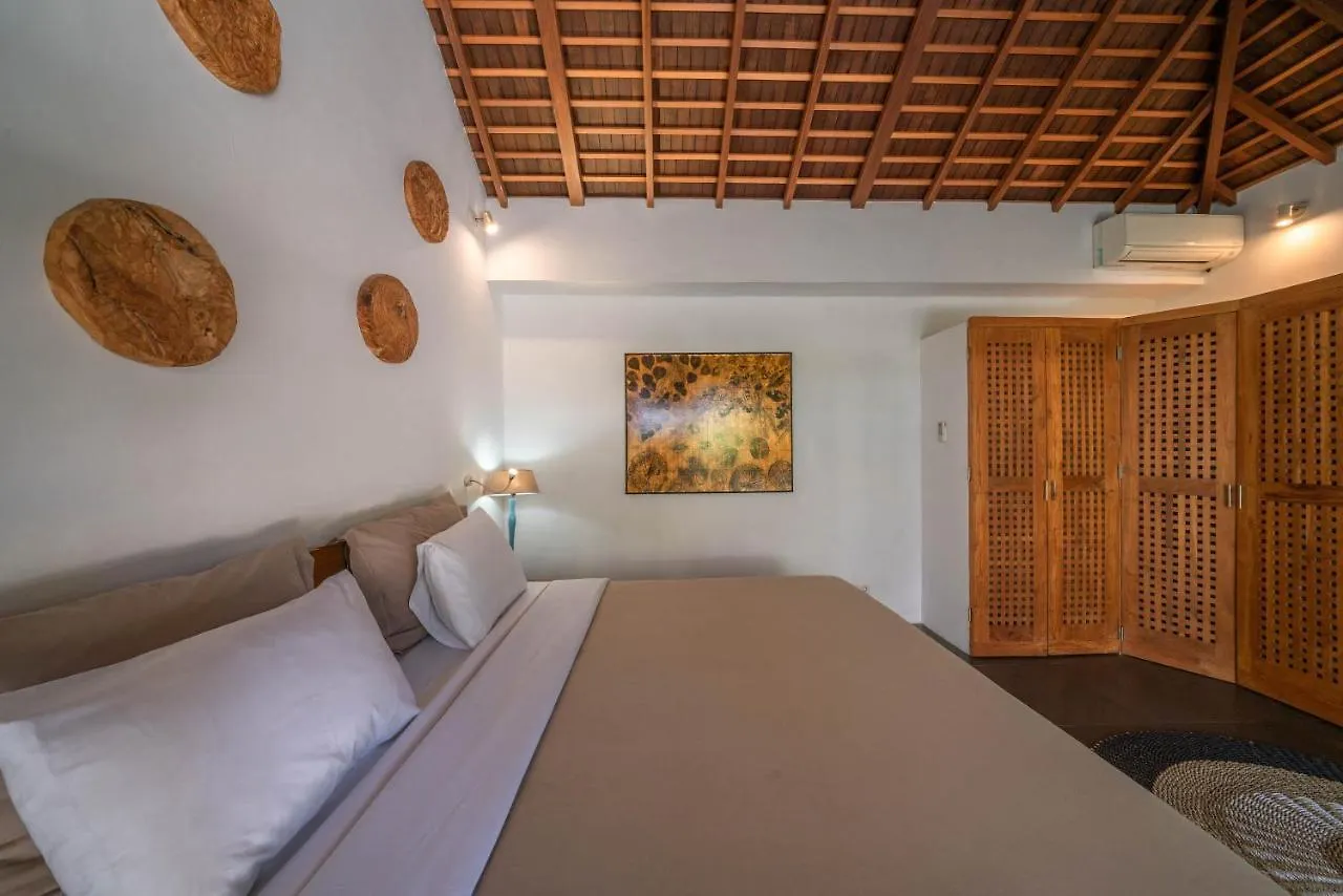 Villa Teman - Luxury 4Br Villa In Central Seminyak - Huge Pool 0*,