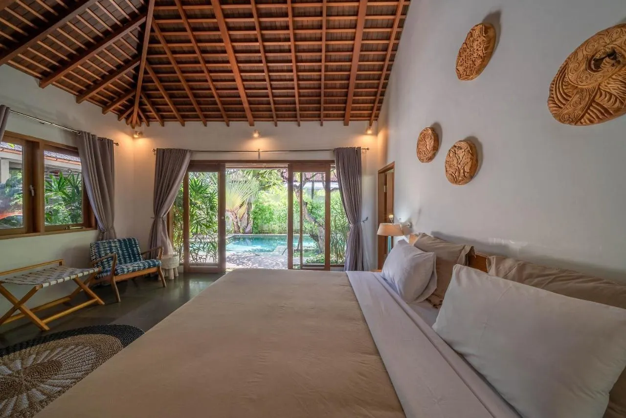 Villa Teman - Luxury 4Br Villa In Central Seminyak - Huge Pool