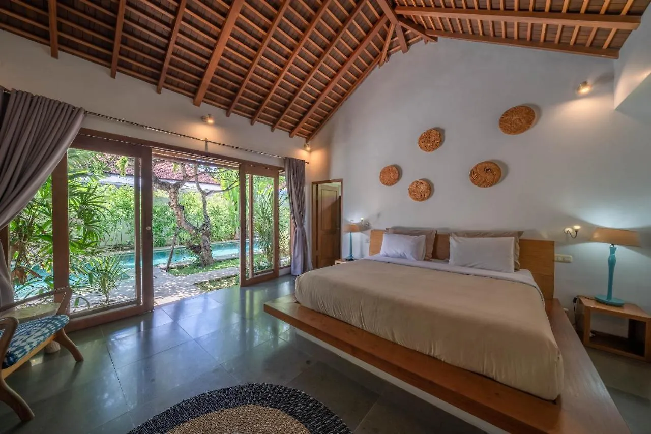 Villa Teman - Luxury 4Br Villa In Central Seminyak - Huge Pool
